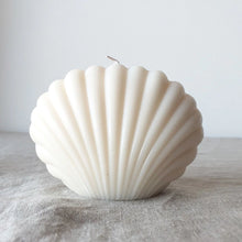 Load image into Gallery viewer, Seashell Candle - Chic Sloth
