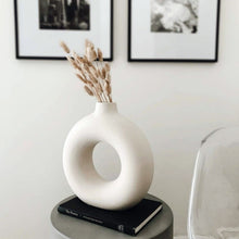 Load image into Gallery viewer, Nordic Vase - Ceramic - Chic Sloth
